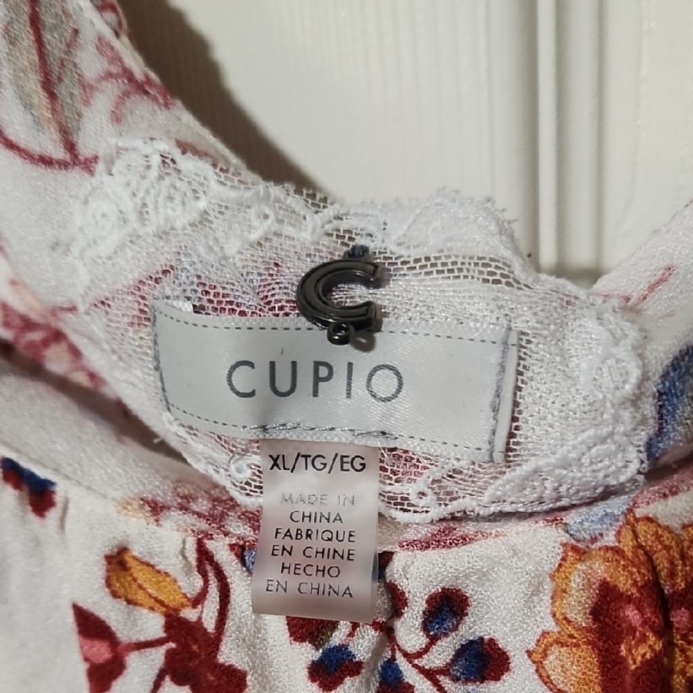 C Floral Ruffle Blouse - Red and Blue - Picture 3 of 6